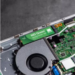 WD Green SSD SN3000 2TB M.2 2280 PCI-E Gen4 4x NVMe (WDS200T4G0E)