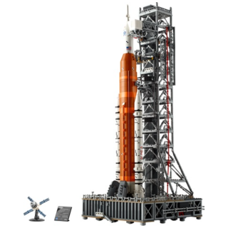LEGO 10341 NASA Artemis Space Launch System Constructor (10341)
