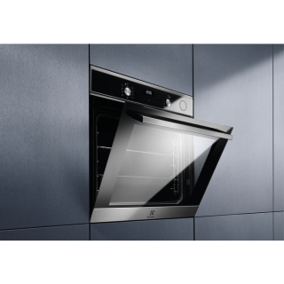 Ahi püroloosiga Electrolux EOC8P39X
